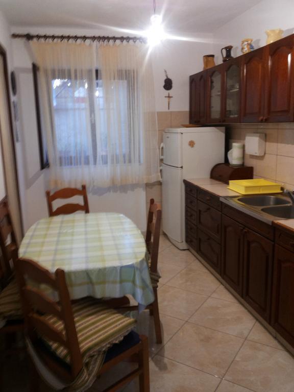 Apartment Ranka Postira Habitación foto