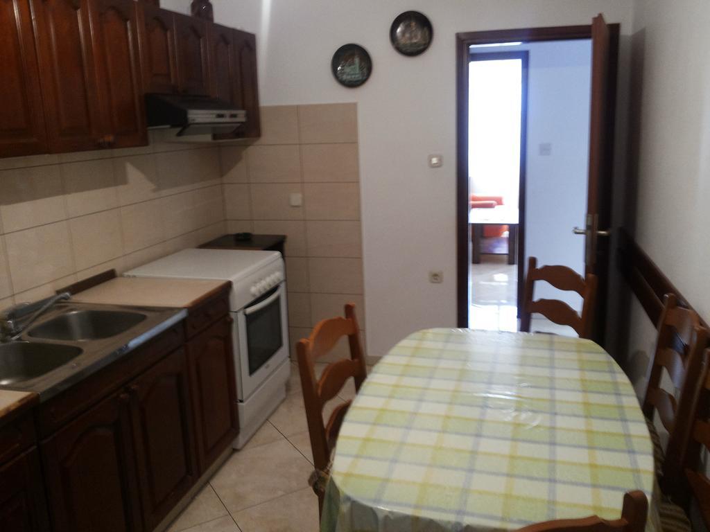 Apartment Ranka Postira Habitación foto